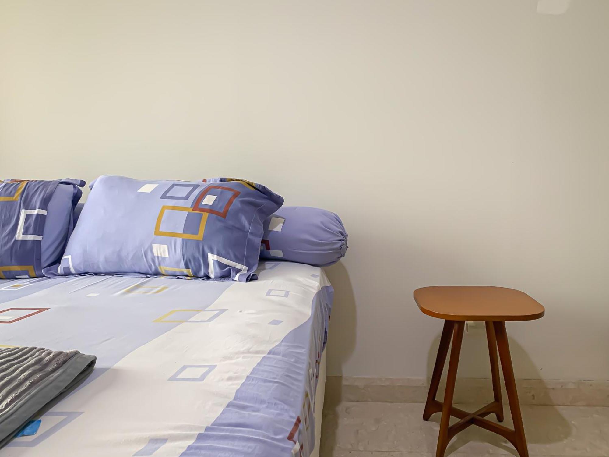 Comfort One Bed Gold Coast Pik * Jakarta